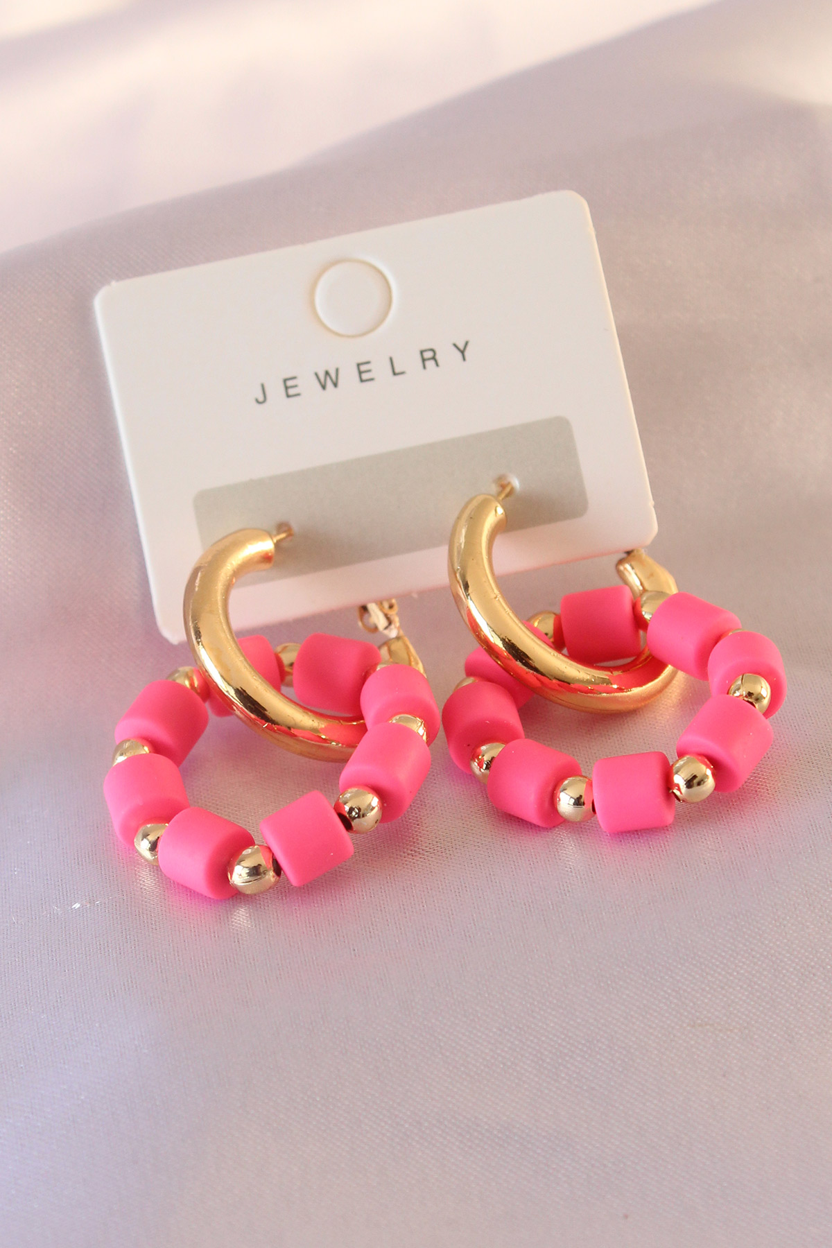 Erb%20Gold%20Renk%20Pembe%20Boncuk%20Halka%20Model%20Kadın%20Küpe