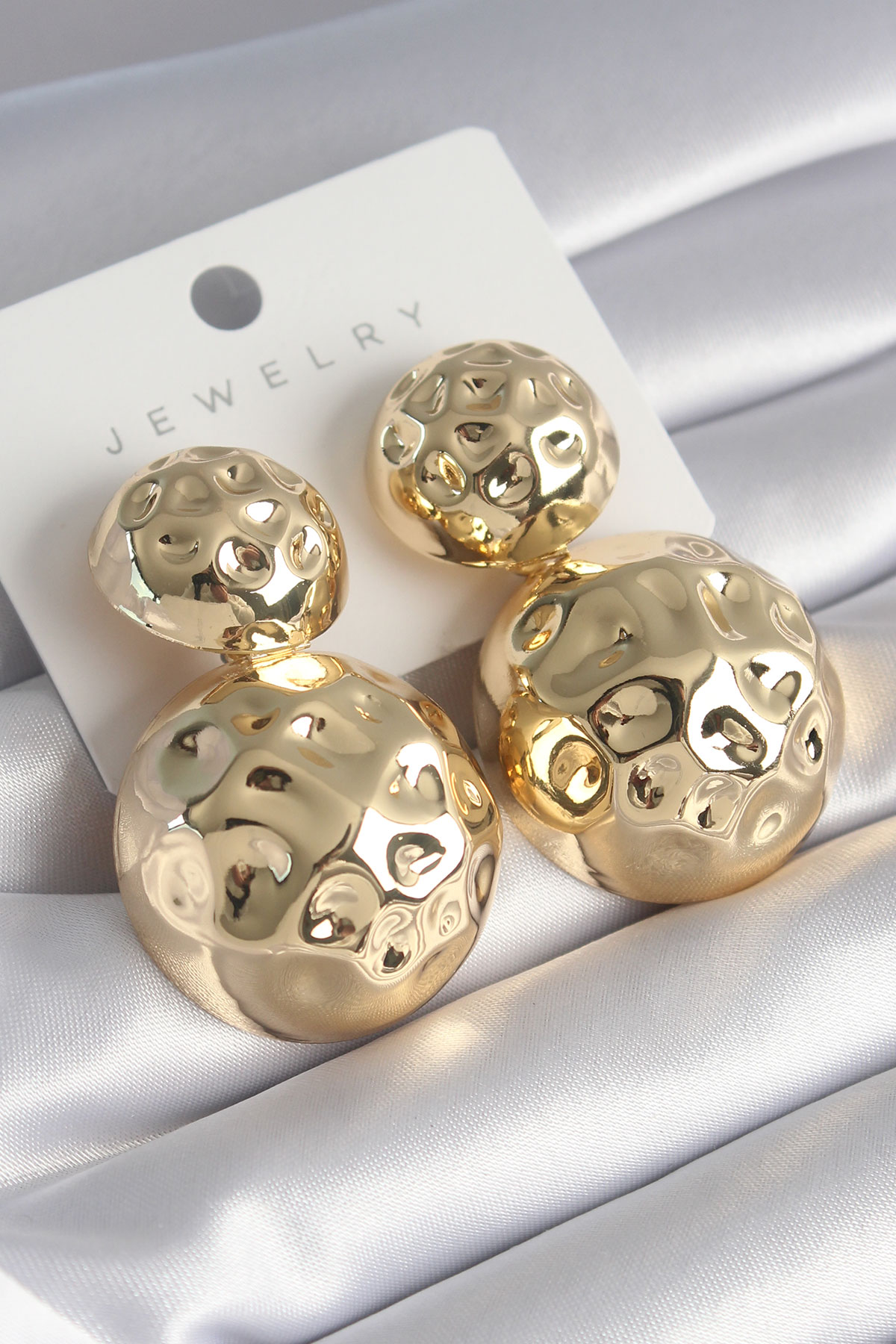 Erb%20Pirinç%20Gold%20Renk%20İşlemeli%20Top%20Model%20Kadın%20Küpe