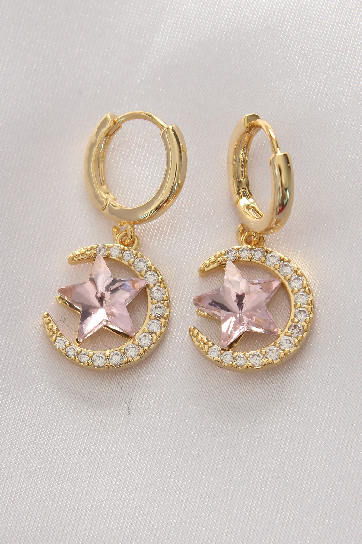 Erb%20Pirinç%20Gold%20Renk%20Pembe%20Zirkon%20Taşlı%20Yıldız%20Detay%20Ay%20Küpe