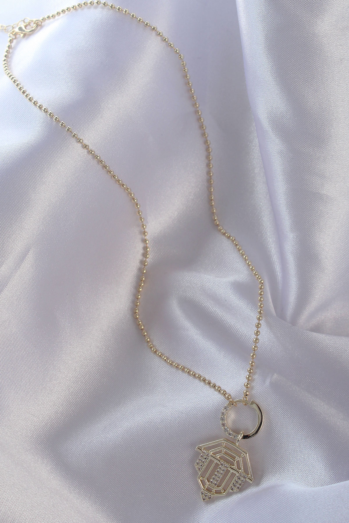 Erb Pirinç Zirkon Taşlı Gold Renk Oval Detaylı Serenay Kolyesi