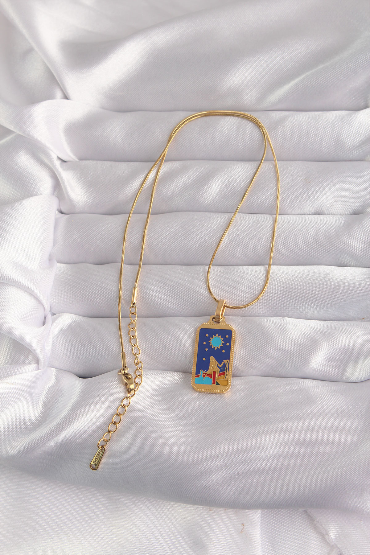 Erb 316L Çelik Gold Renk Mavi Mineli Kız Figür Tarot Kolye