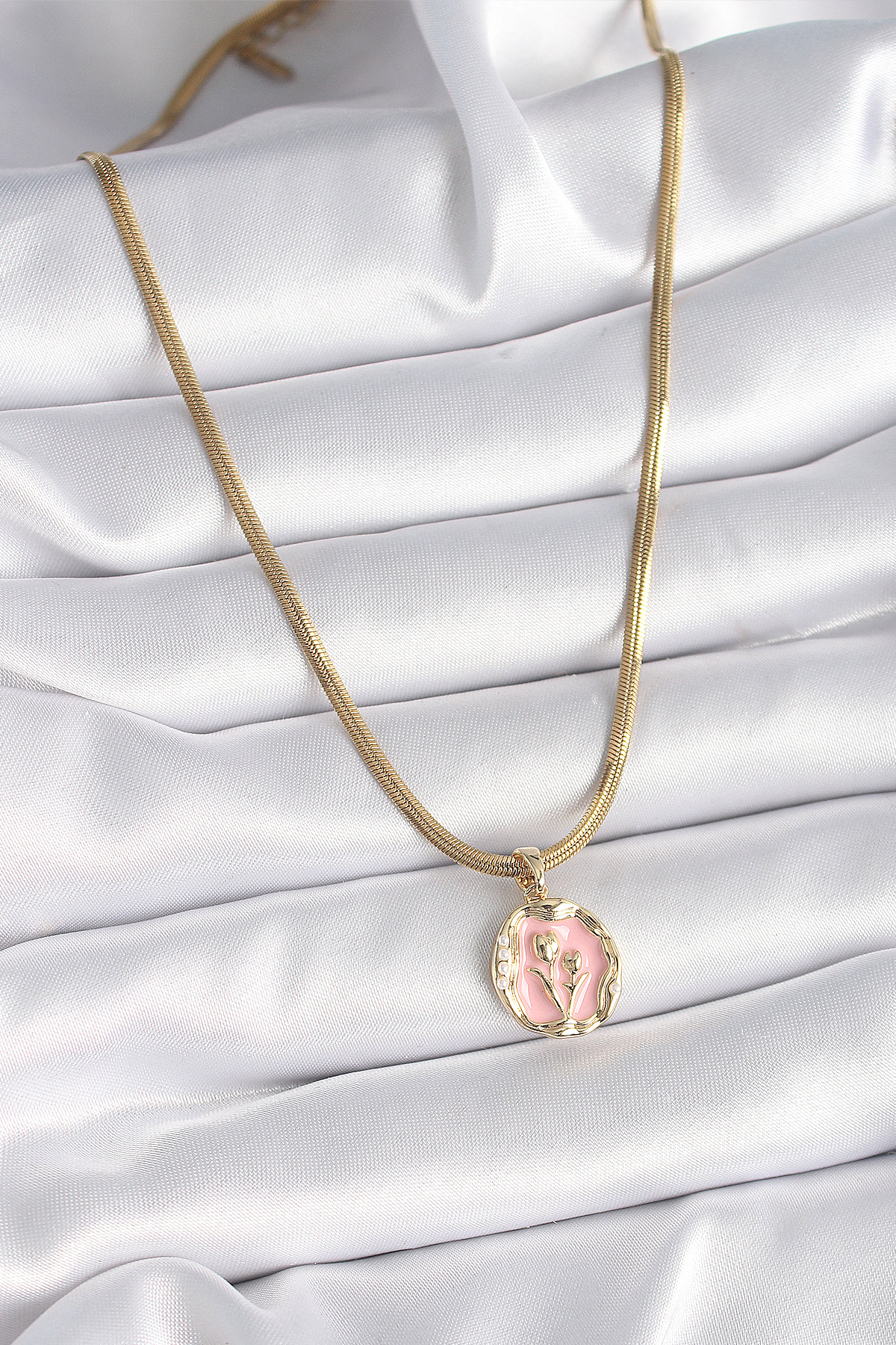 Erb 316L Çelik Gold Renk İtalyan Zincir Pembe Çiçek Madalyon Model Kadın Kolye