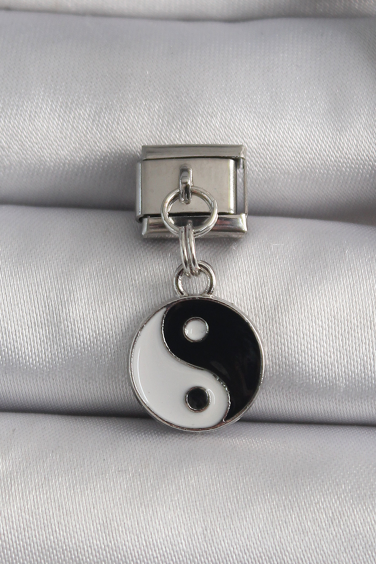 Erb%20316L%20Çelik%20Gümüş%20Renk%20Sallantı%20YinYang%20Model%20Nomination%20Charm
