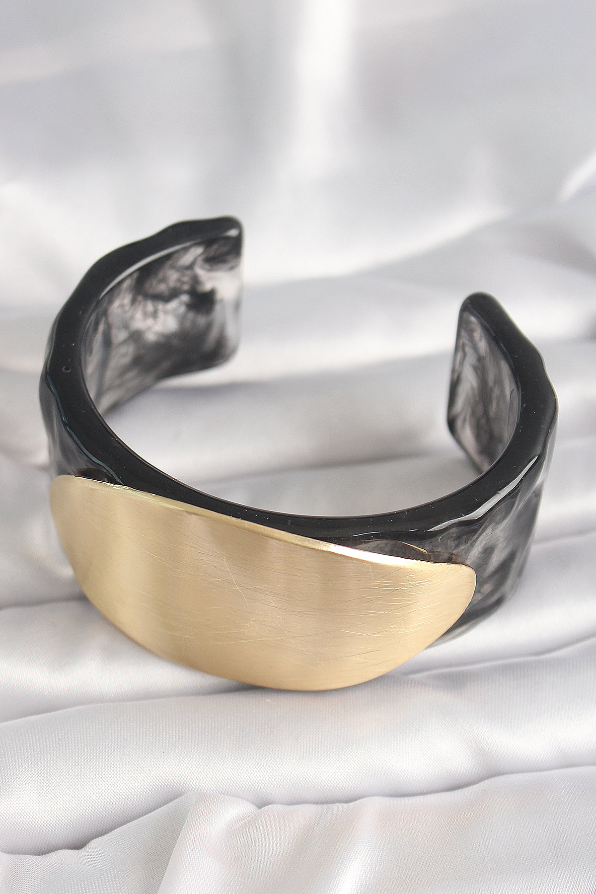 Erb%20Siyah%20Mermer%20Desen%20Akrilik%20Plastik%20Gold%20Oval%20Plaka%20Model%20Vintage%20Kadın%20Bilezik