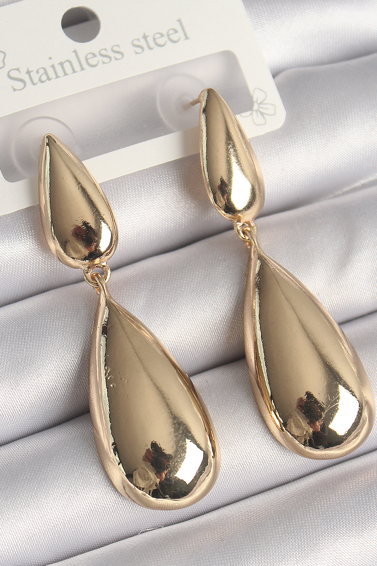 Erb%20Pirinç%20Gold%20Renk%20Sallantı%20Damla%20Model%20Kadın%20Küpe