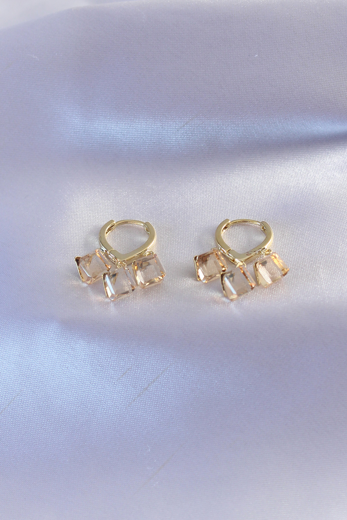 Erb%20Gold%20Renk%20Kristal%20Taşlı%20Kadın%20Küpe