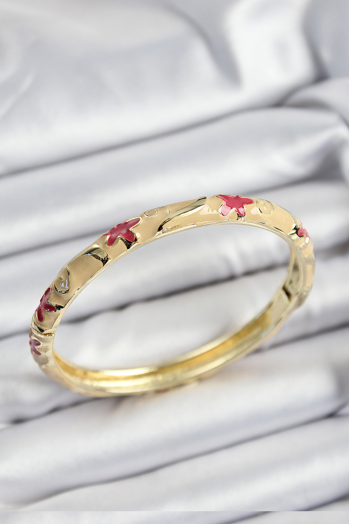 Erb Mineli Pirinç Pembe Ve Krem Çiçek Motifli Gold Renk Kadın Kelepçe