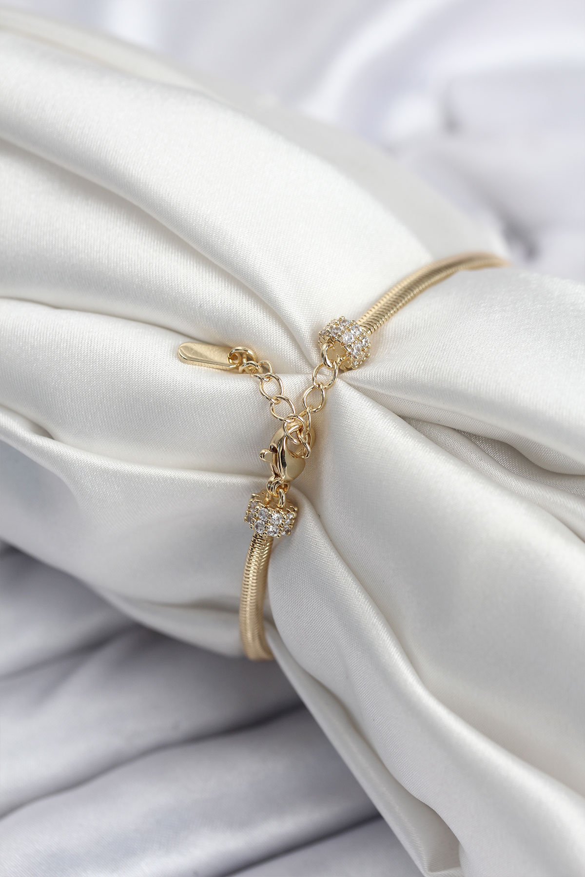 Erb Pirinç VIP Seri Gold Renk Kutup Yıldızı Model Kadın Bileklik