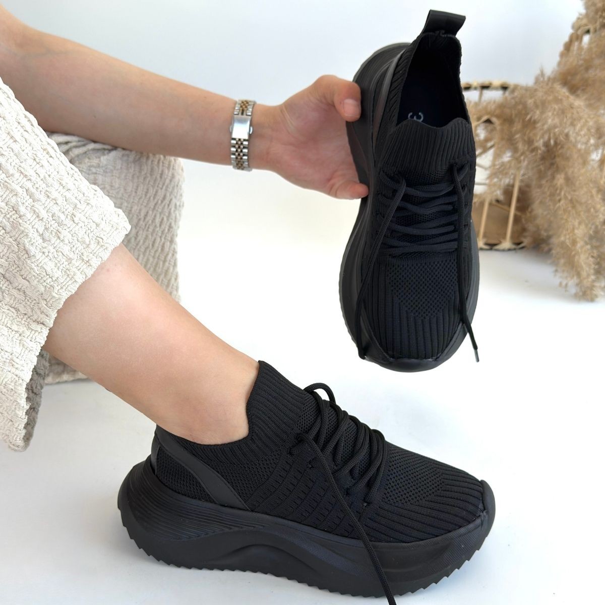 Jindy%20Siyah%20Triko%20Bağcıklı%20Spor%20%20Ayakkabı