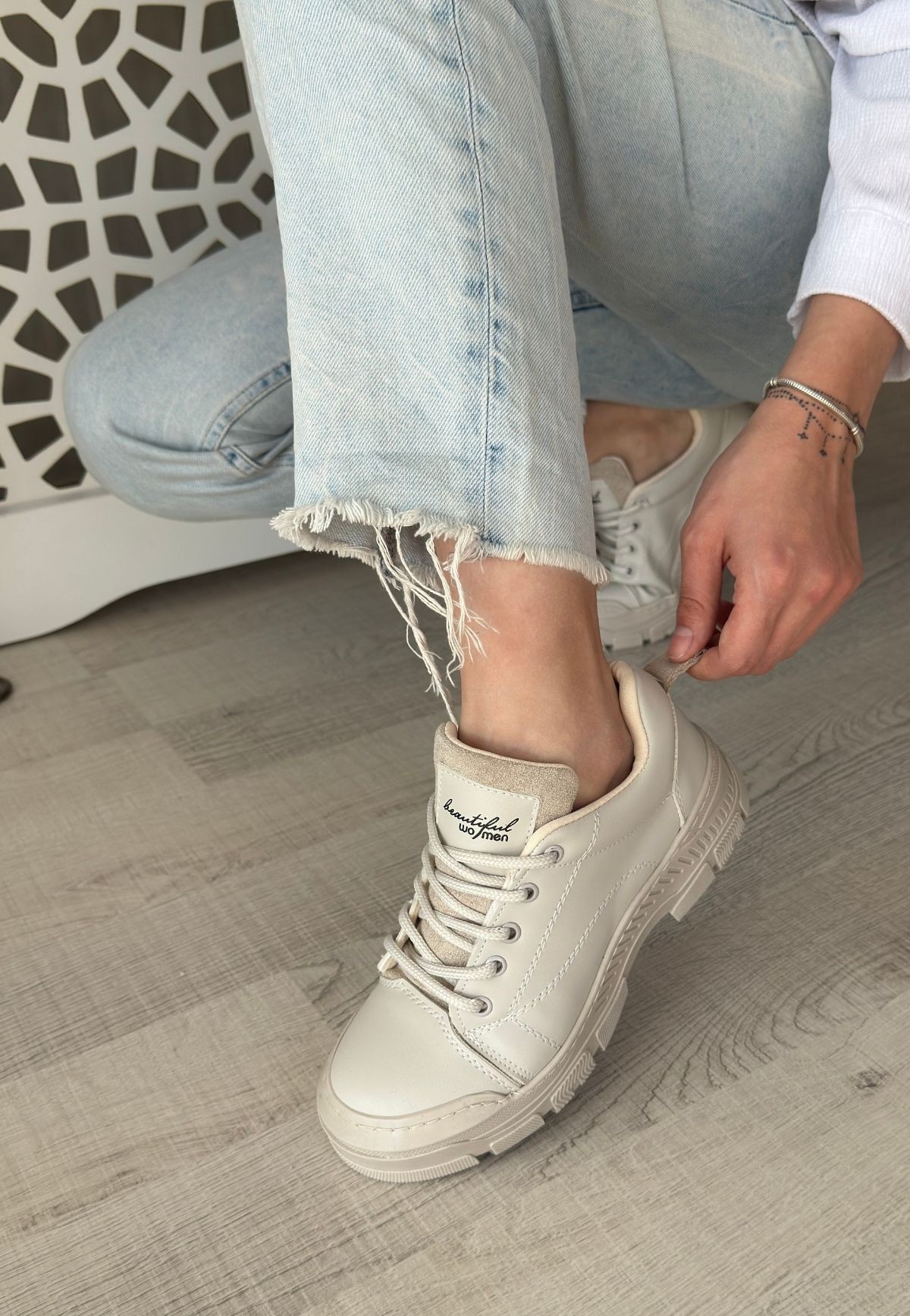 Jule%20Bej%20Cilt%20Bağcıklı%20Spor%20Ayakkabı
