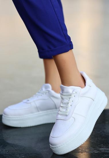 Wondio Beyaz Cilt Bağcıklı Spor Ayakkabı