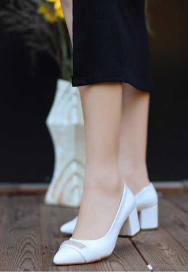 Oria Beyaz Cilt Topuklu Ayakkabı