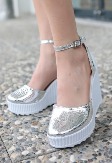 Leone Gümüş Rugan Dolgu Topuk Ayakkabı